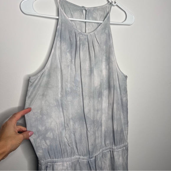 M20 Anthropologie Cloth & Stone Ice Blue Tie Dye Sleeveless Jumpsuit - Picture 2 of 5